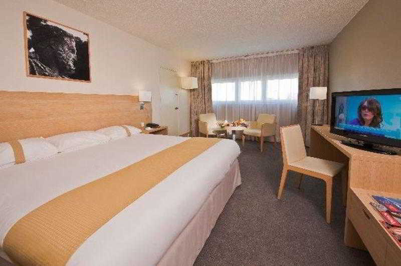 רונגיס Best Western Plus Paris Orly Airport חדר תמונה